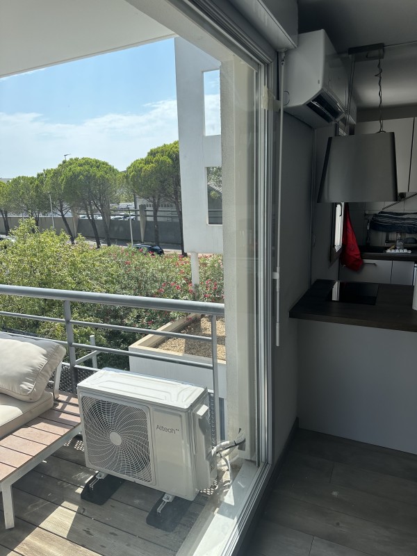 unité exterieur d'un climatiseur reversible 