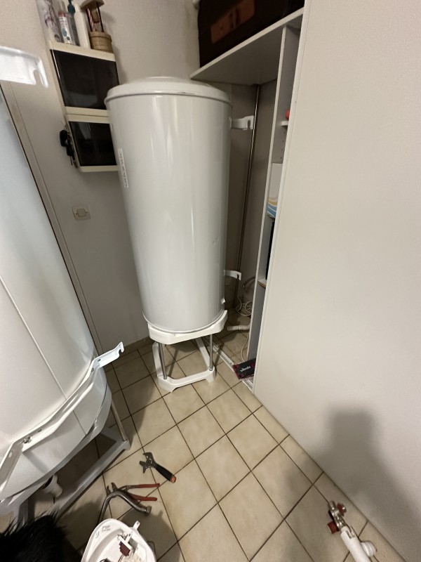 remplacement d un ballon d’eau chaude par un plombier  en urgence à Montpellier