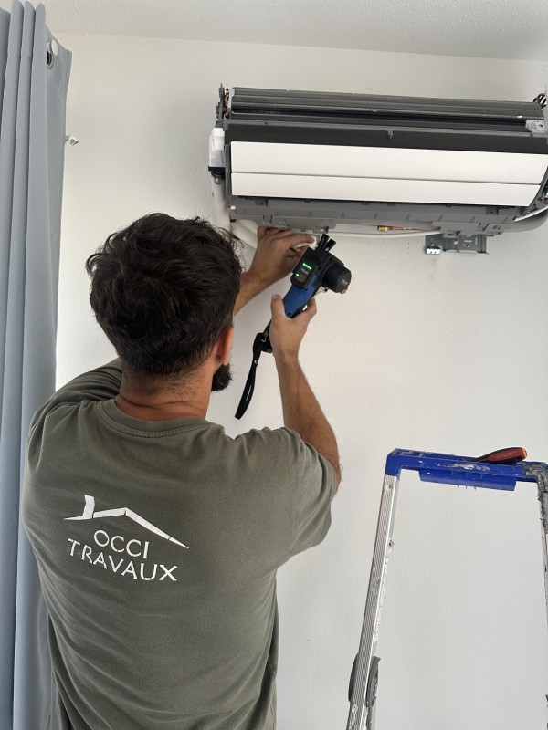 Pose et mise en service d’une climatisation à carnon proche de Montpellier 