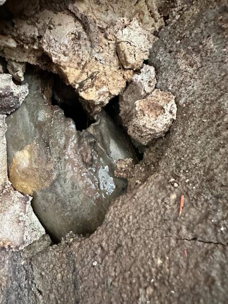 Fuite sur une canalisation d'evacuation a Juvignac Proche de Montpellier