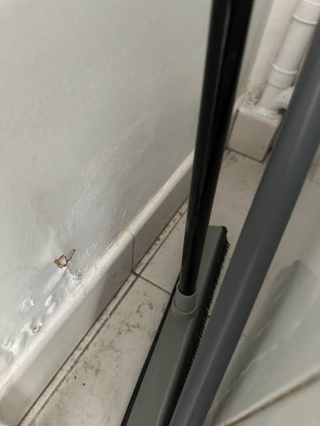 Intervention d'urgence plombier Montpellier pour fuite d'eau importante sur tuyauterie avec risque de dégâts majeurs immédiats.